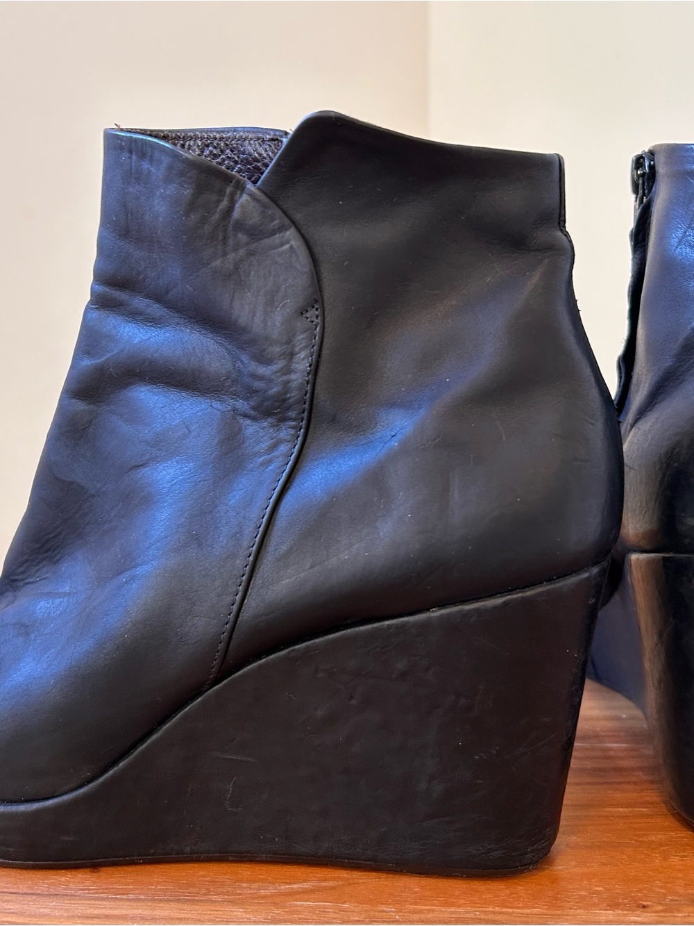 COCLICO Harlem Platform Wedge Side Zip Leather Ankle Bootie EU 40